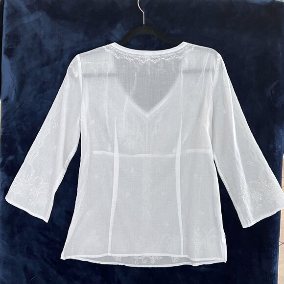 Ann Taylor Womens Top Size 4 Cream Boho Embroidered Semi Sheer V-Neck 3/4 Sleeve - Picture 8 of 11